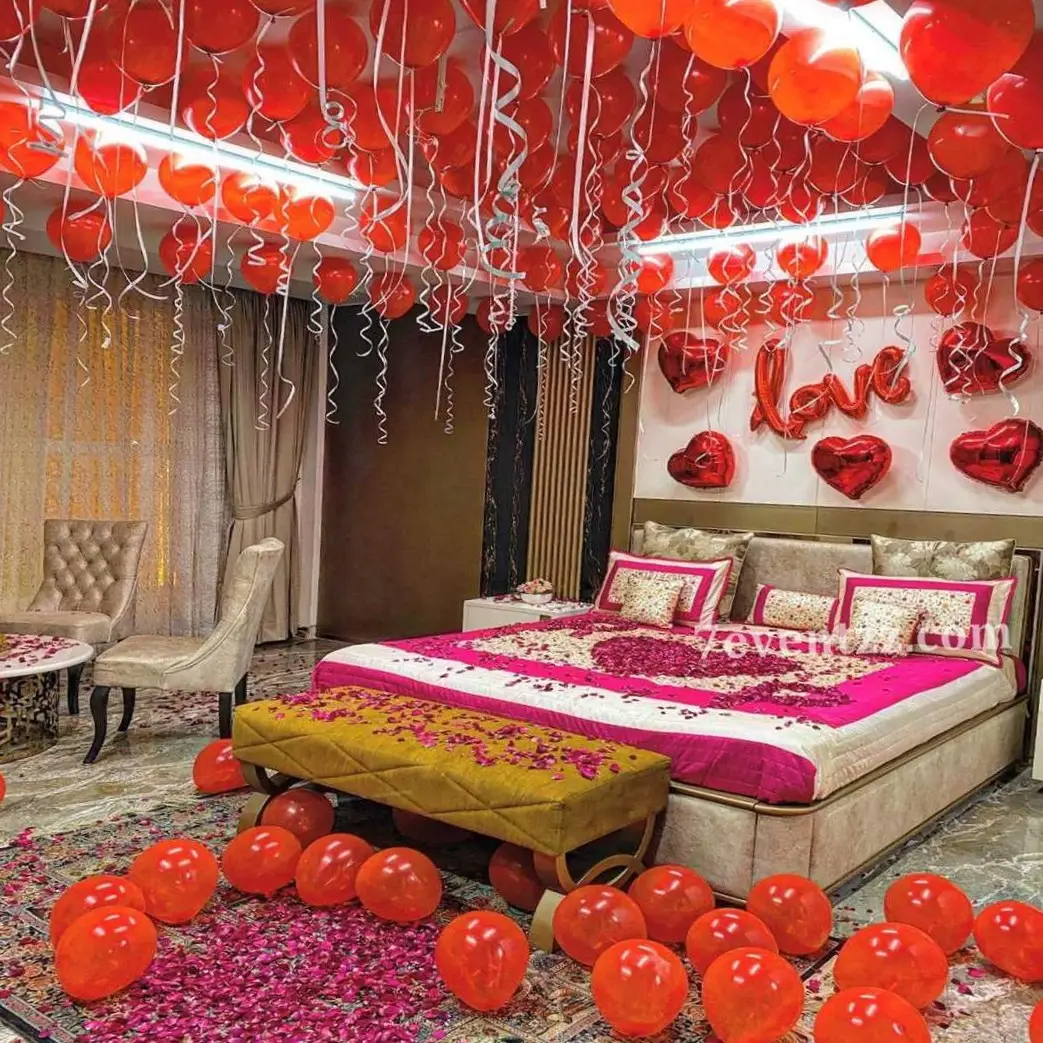 Red Balloon Birthday Room Decoration
